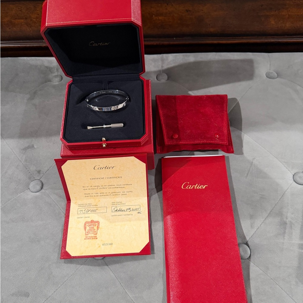 Cartier white gold Love Bracelet classic model excellent condition - Picture 7 of 9